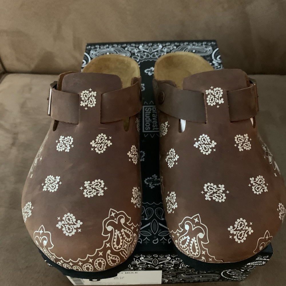 Bravest Studios Mocha Paisley Mules | Size 8 (NIB)